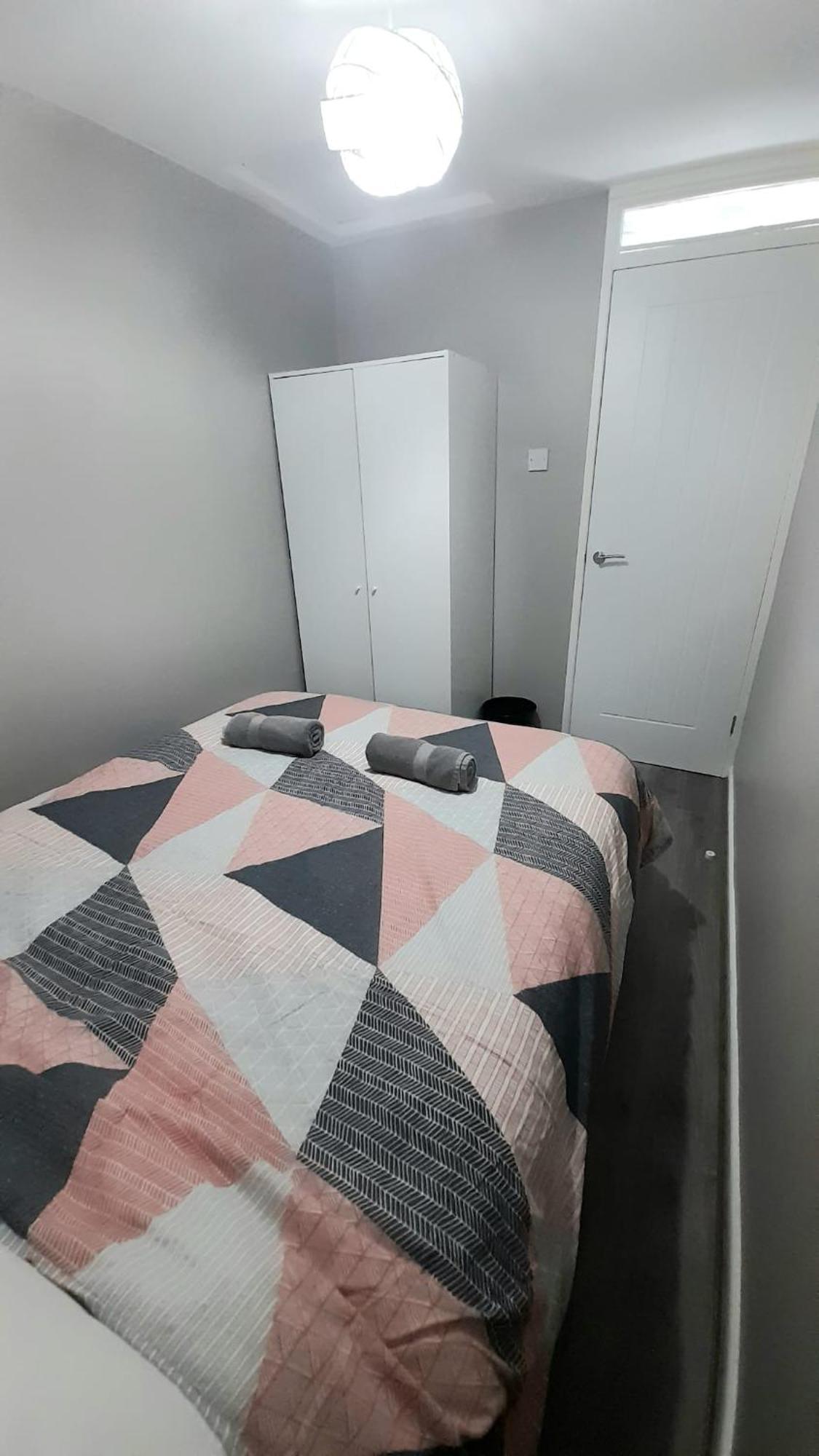 293 Holiday Home- Free On Site Parking Belfast Exteriör bild
